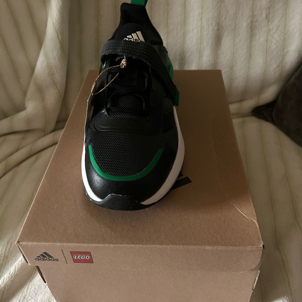 Adidas Kids Black and Green Sneakers